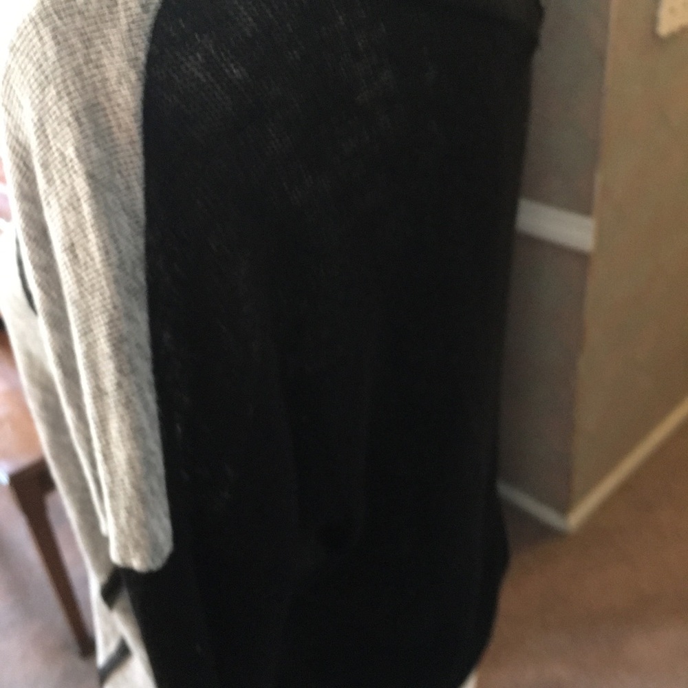 Top - Picture 4 of 5